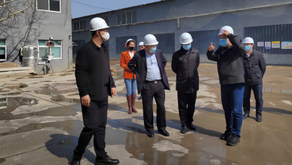 市住房和城鄉(xiāng)建設局劉玉勇局長、 市建筑工程管理服務中心孫雷主任一行 到我公司調研、指導